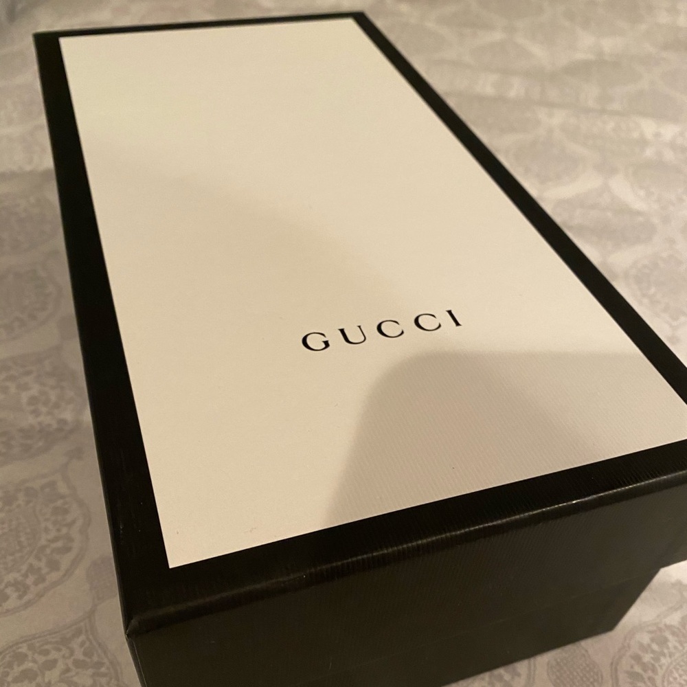 Gucci box